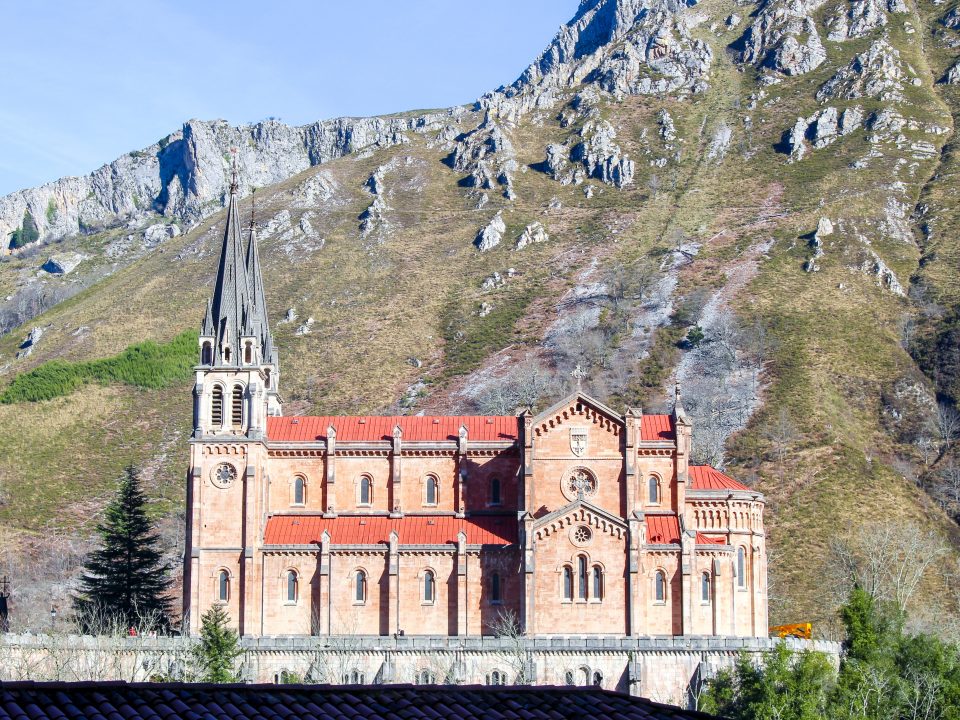 Visiting The Lagos de Covadonga (Public Transportation Option